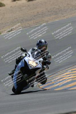 media/Apr-09-2023-SoCal Trackdays (Sun) [[333f347954]]/Turn 10 (115pm)/